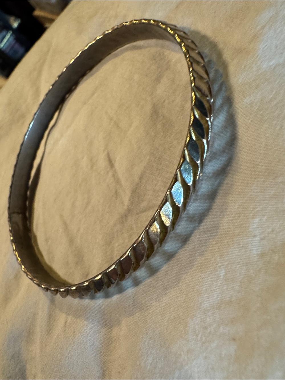 Textured Silver Metal Bangle Bracelet in Slanted Rope Design - Picture 3 of 4